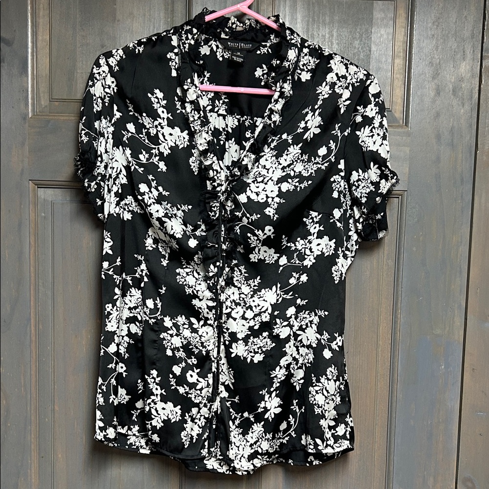 White House Black Market Black and White Floral Blouse